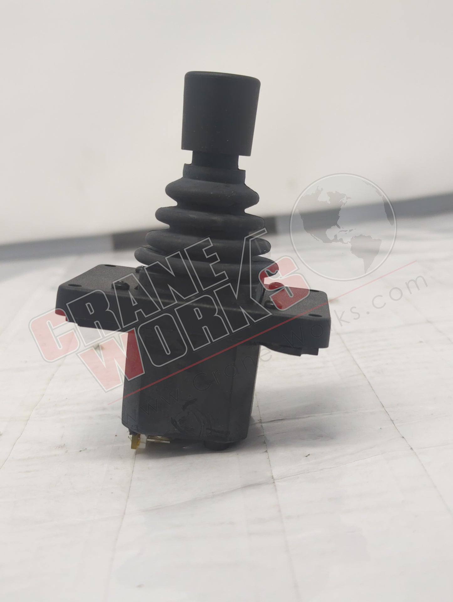 EEA4000 | New Cross Levers