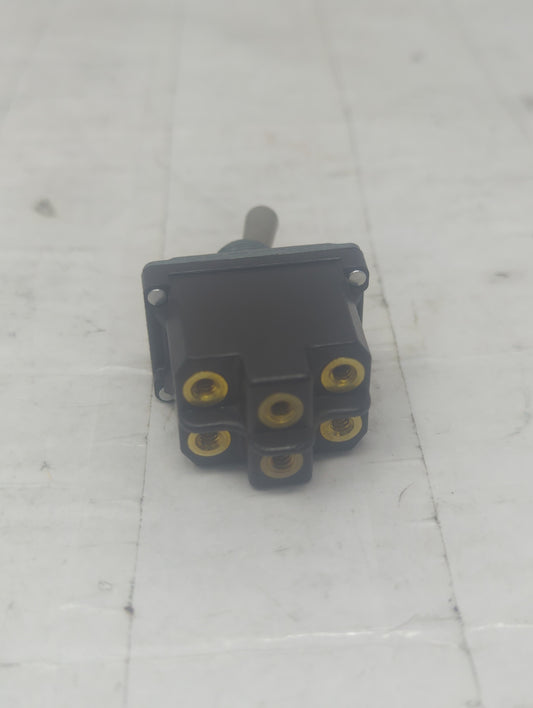 AE642-2184 | New +2Nt1-3 Moment Toggle Switch 15A 2Pos (70120173)