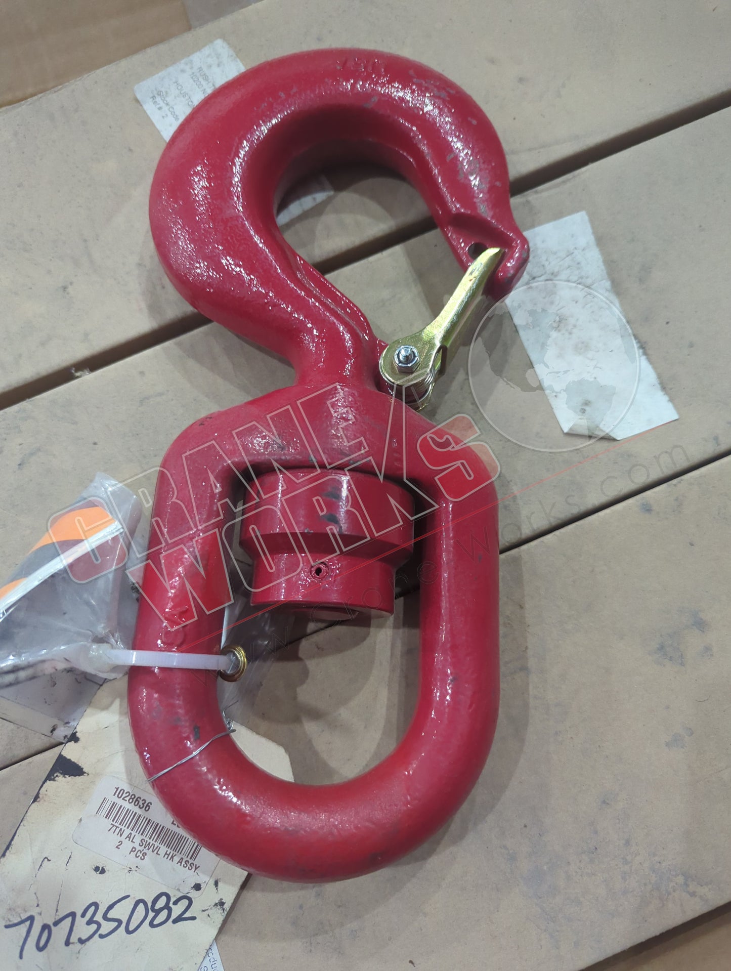 70735082 | New Hook-Swvl 7T Bbrg W/Latch