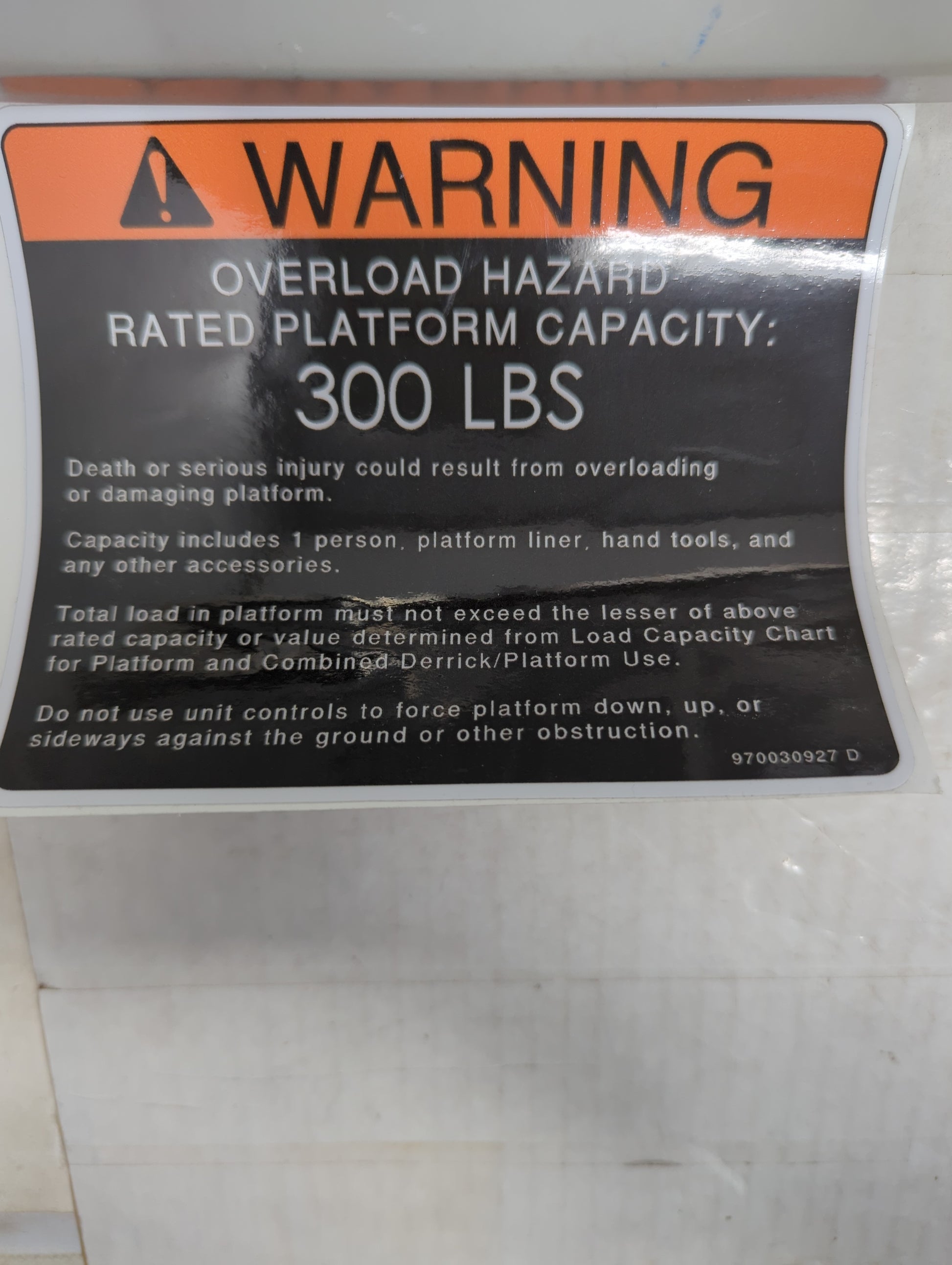 Picture of 970030927, a  New Platform 300Lb Capacity Decal.