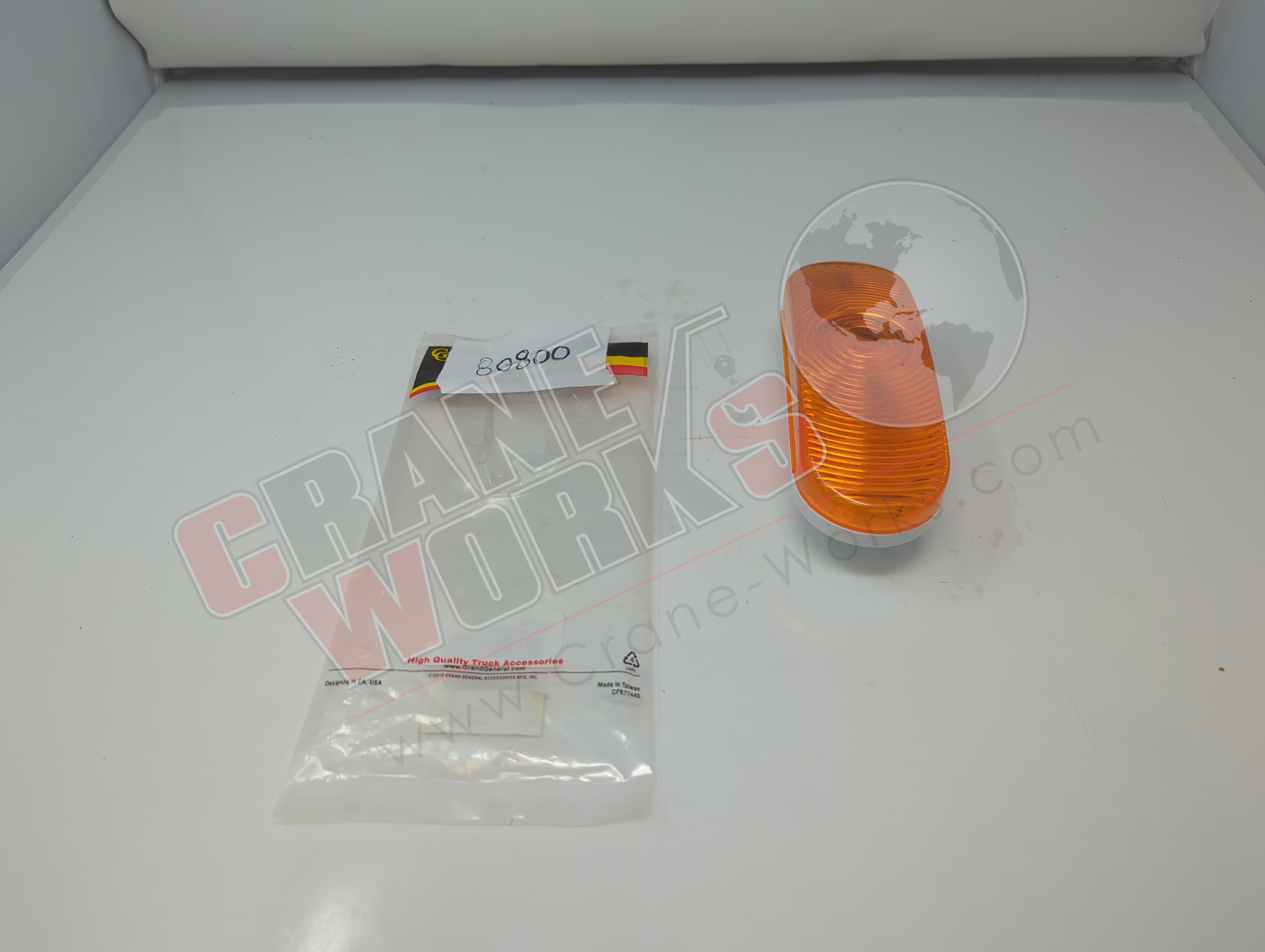 80800 | New Light, Oval Amber – CraneWorks