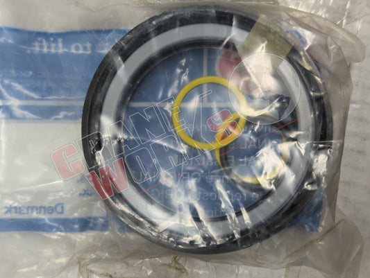 6893970 | New Seal Kit, Piston