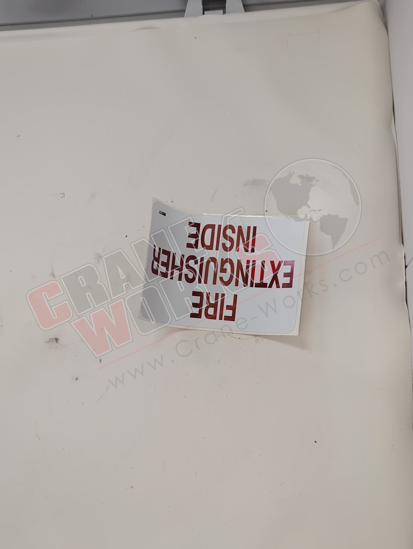 990777 | New Fire Extingusher Inside