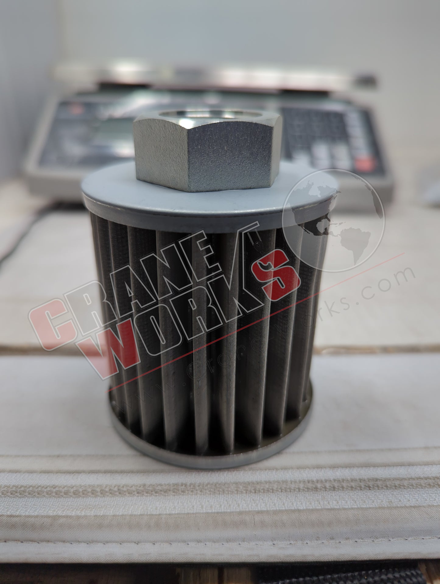 J721939 | New Hyd Strainer