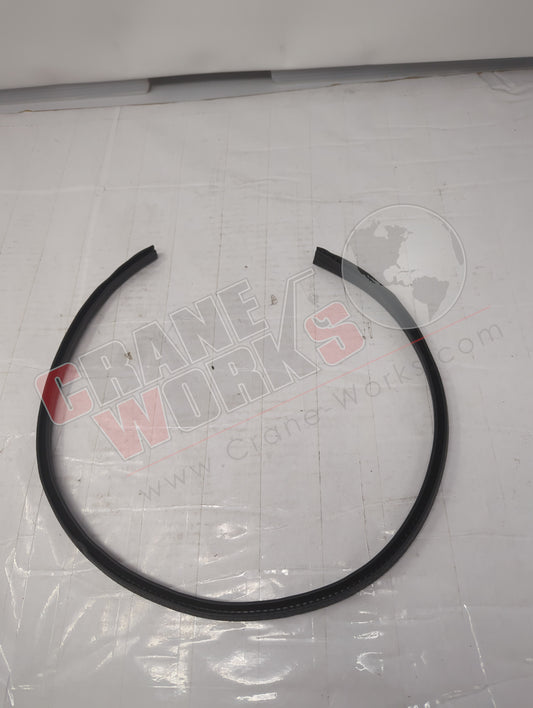 10C932 | New Door Trim