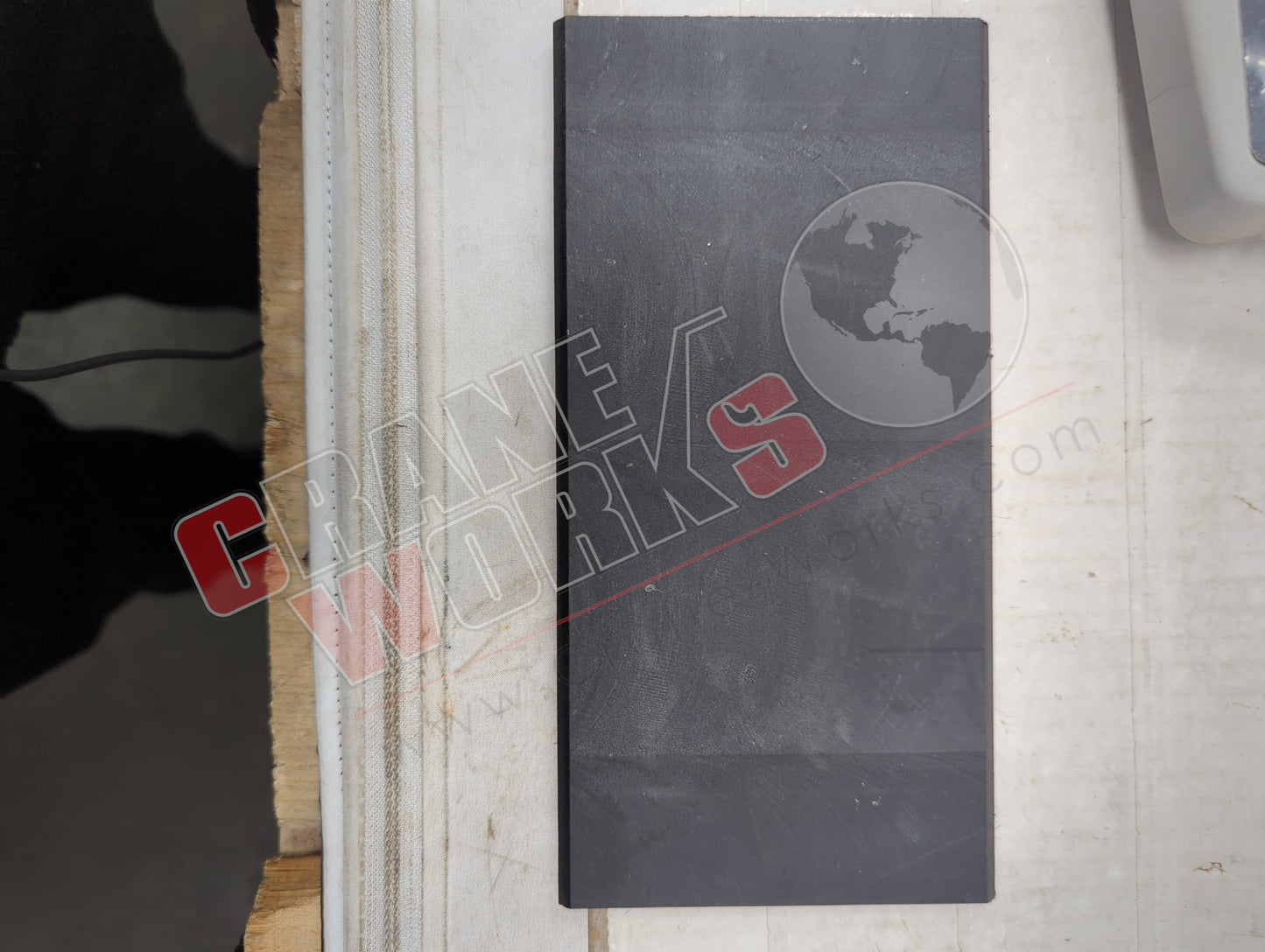 06060637A | New Wear Pad 2Nd Hydr.