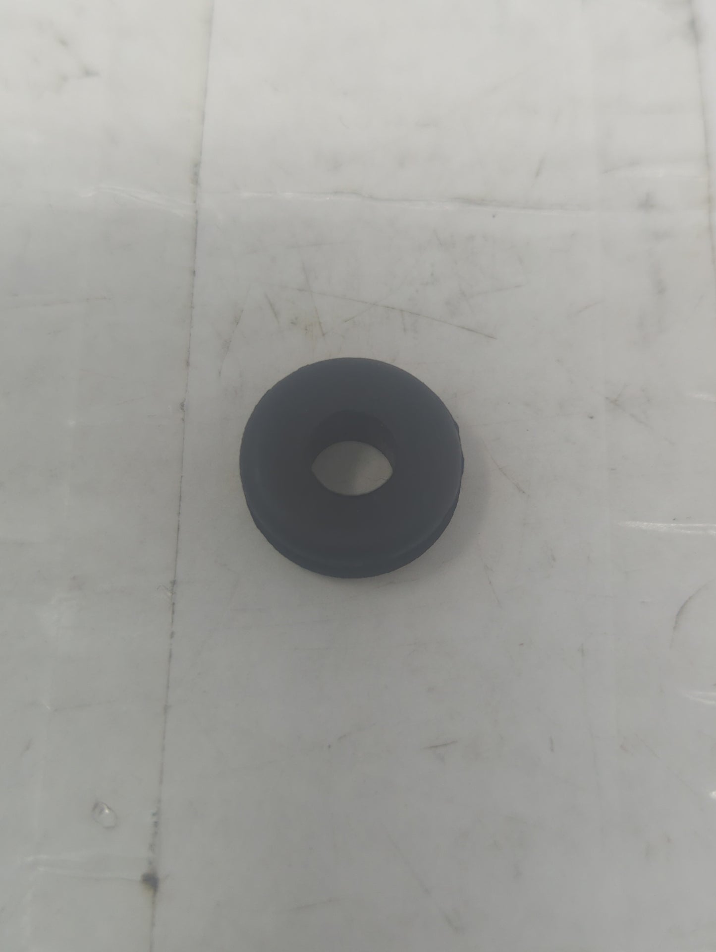 3MRH2 | New Rubber Grommet