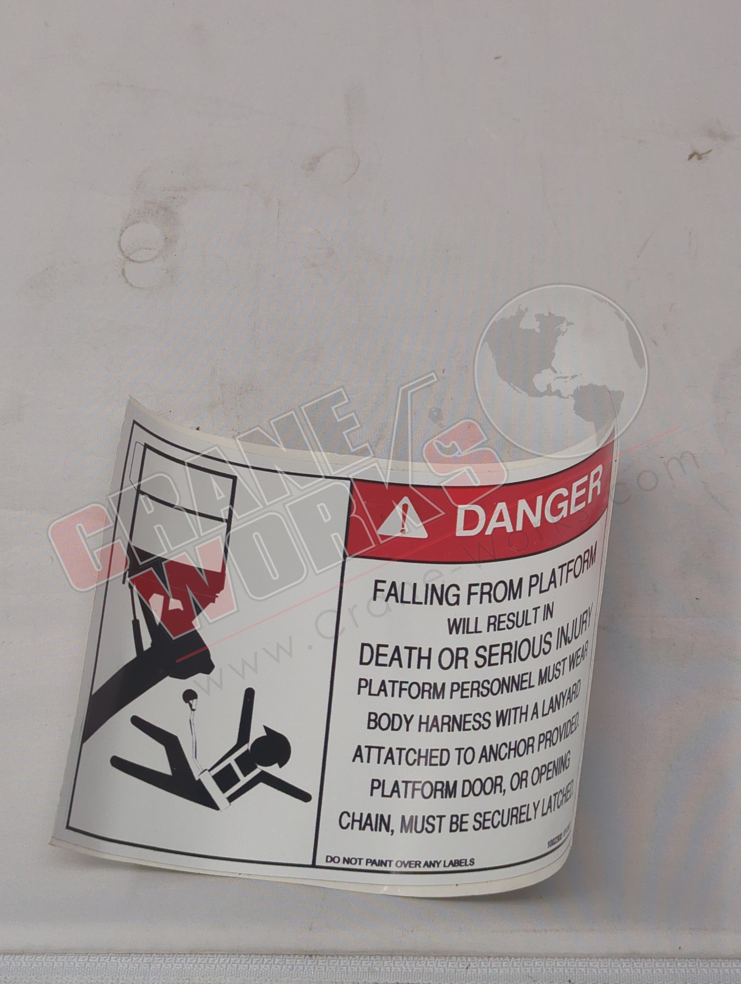 1002300 | New Danger Falling From Platform Decal