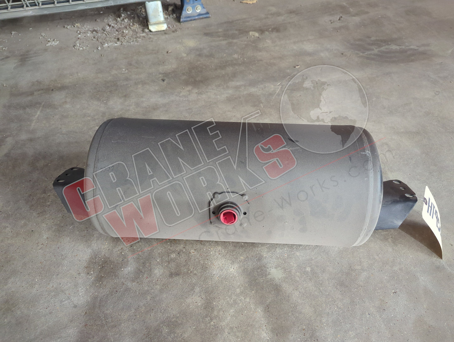 HT-9508 | New Air Tank-9.5" Diameterx28.7" Long With Brackets