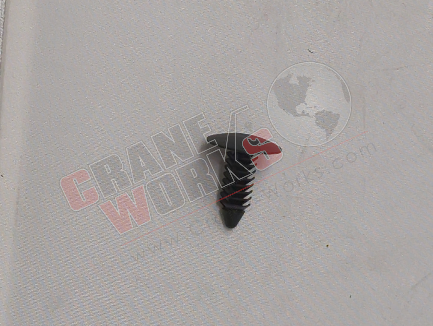 39063010 | New Clip-Pine Tree