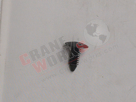 39063010 | New Clip-Pine Tree