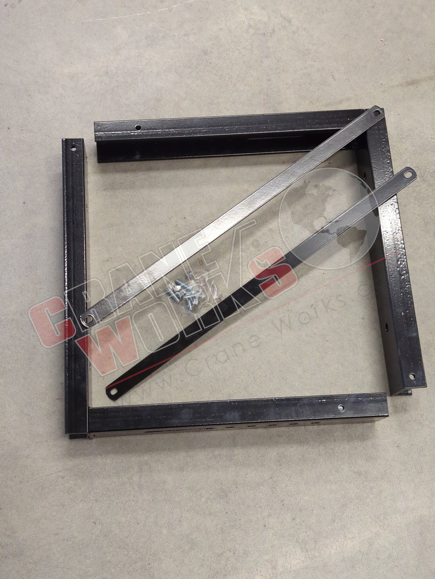 1701005B | New 18"X18" Bolted Mounting Brackets (Pair)