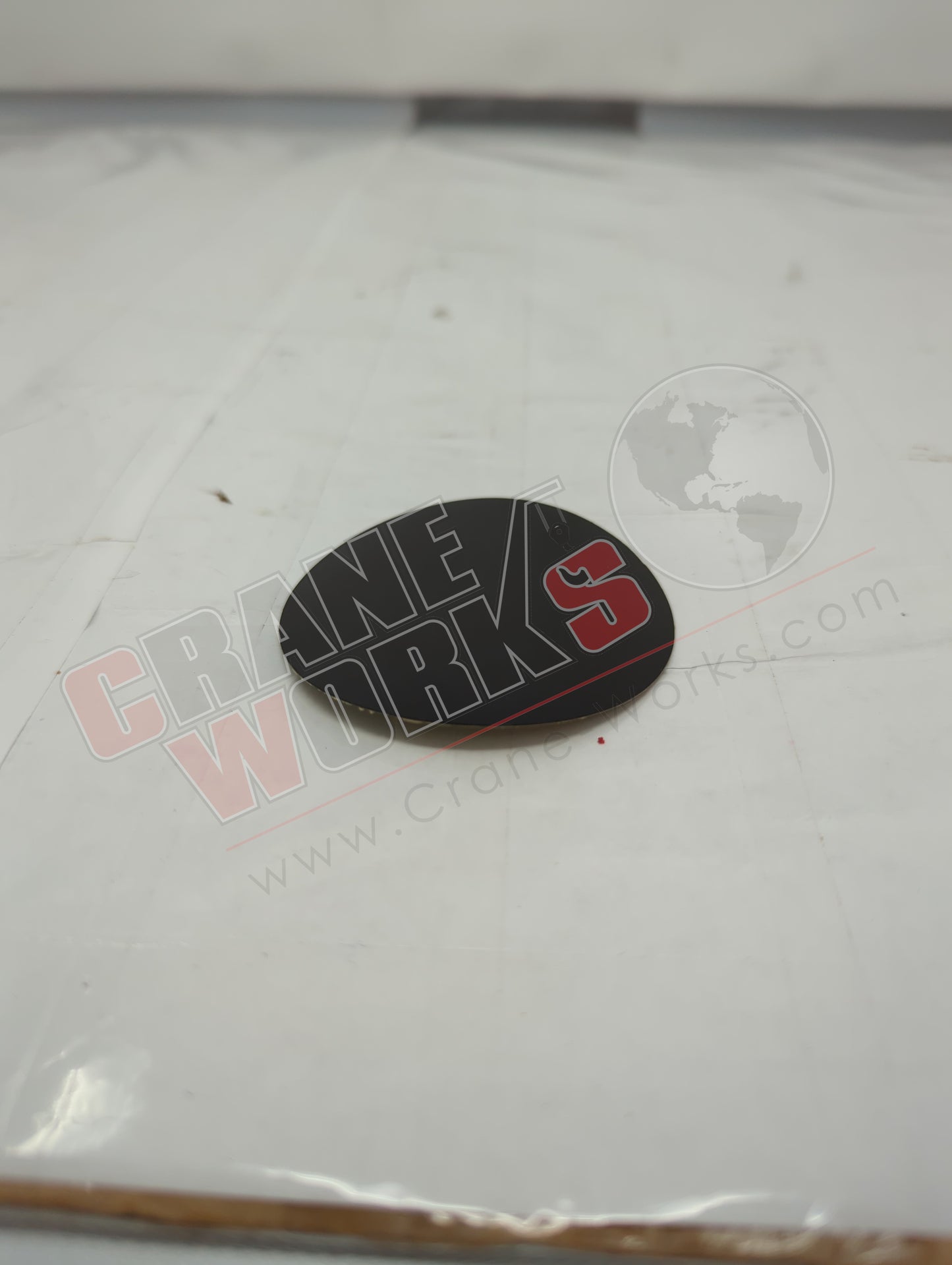 EB3269 | New Black Round Decal