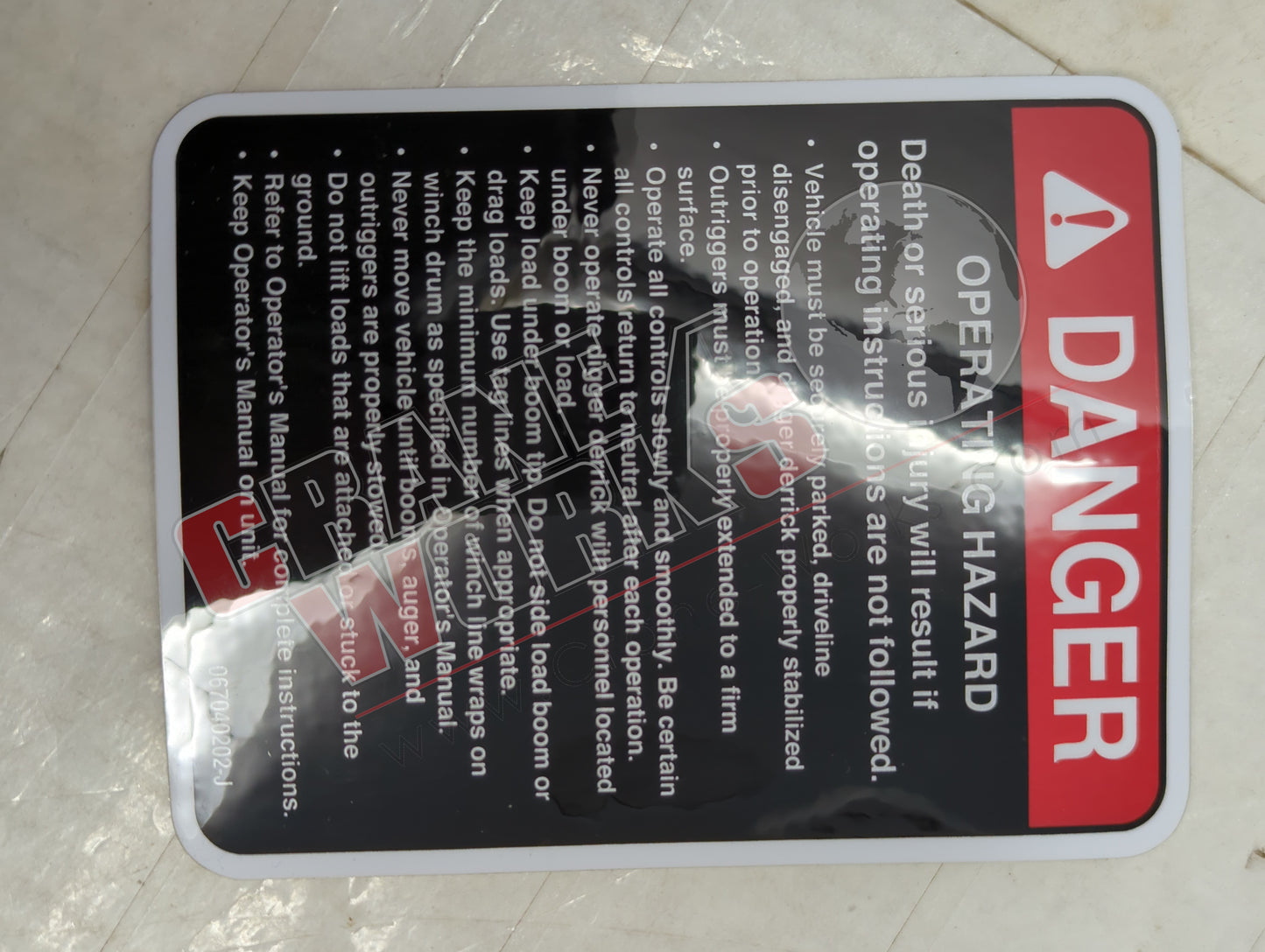 067040202 | New Safety;Op Haz Digger Derrick **See Comments**