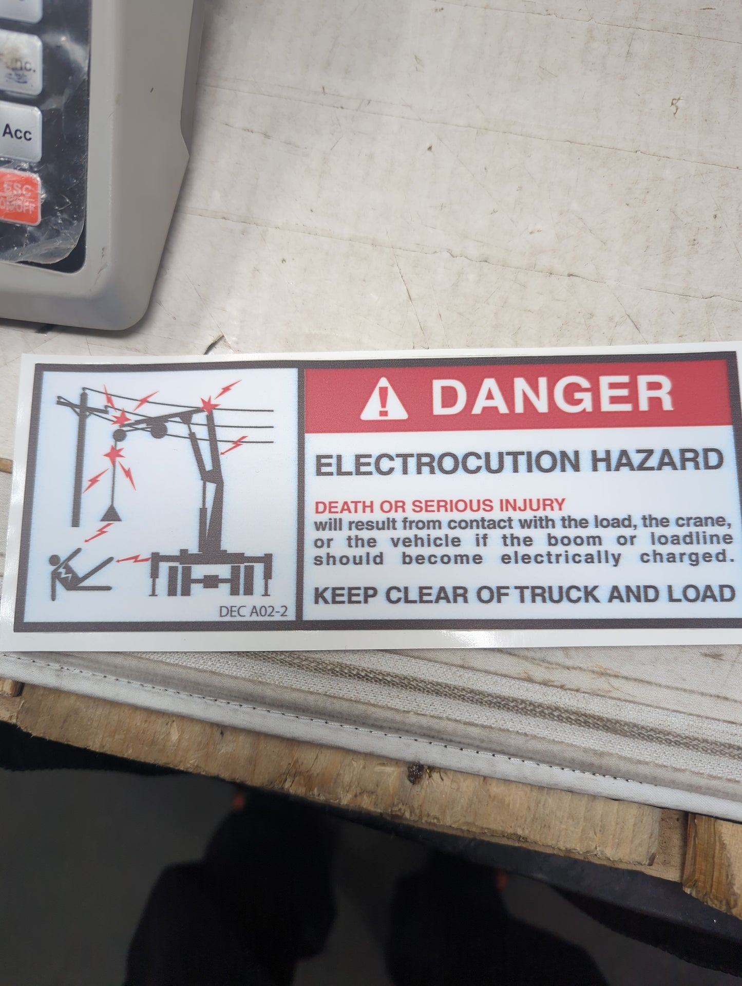 A02-2 | New Electrocution Hazard Knuckle Boom