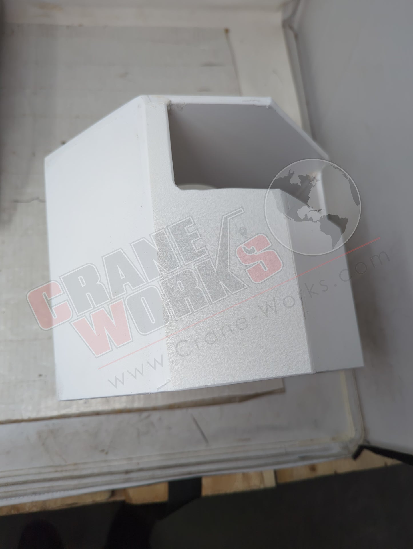 2438 | New 45 Deg Upper Bucket Hanger Cover