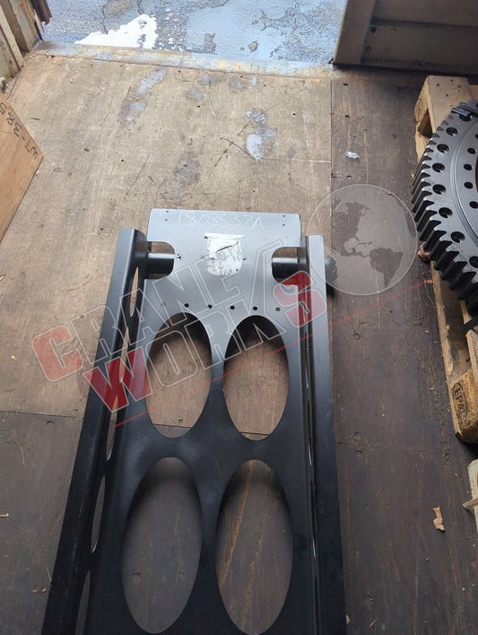 1S03537A | New Hose Carrier Tray (Sn 10003 & Up)