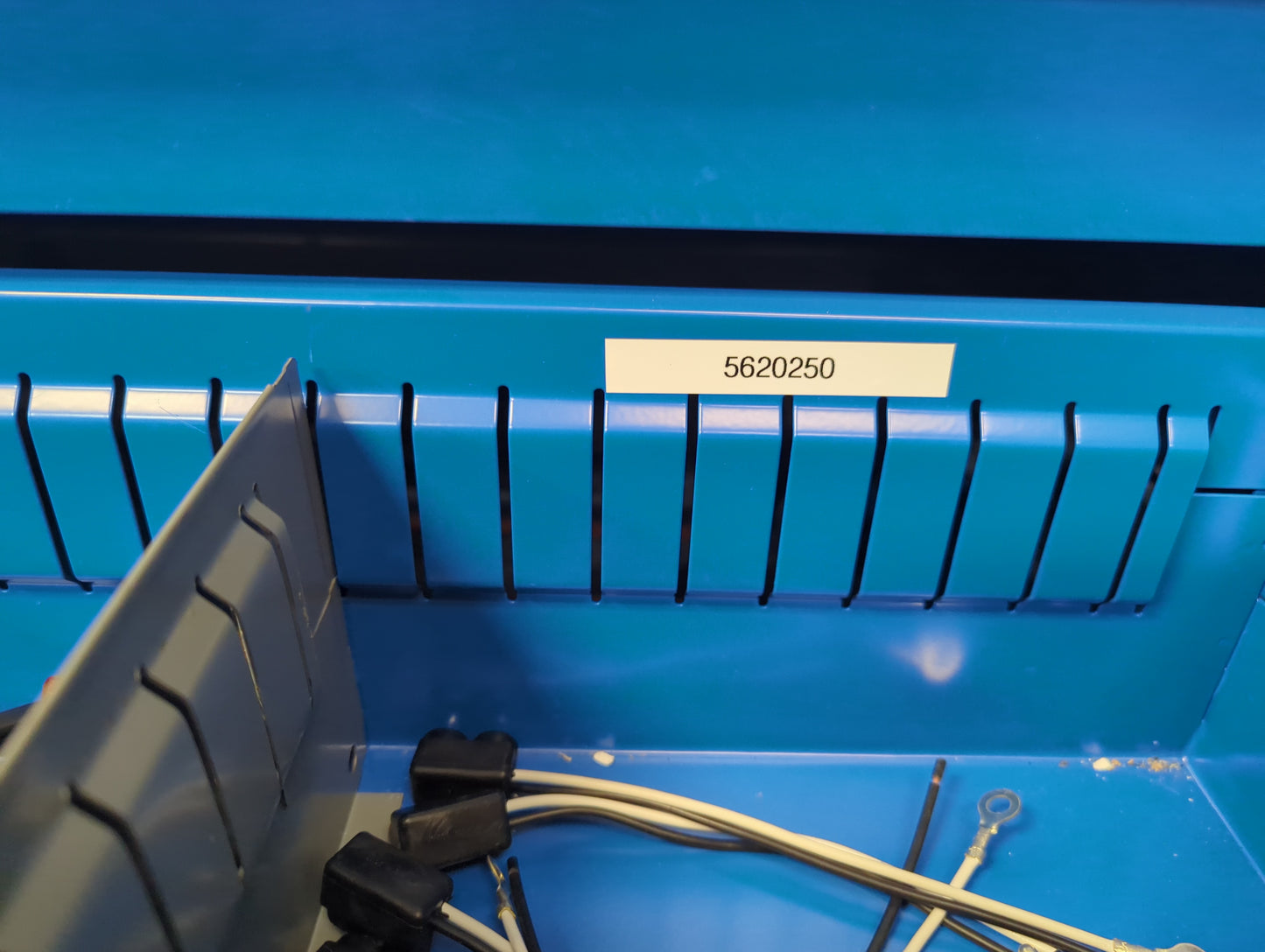 5620250 | New Plug. Two Wire