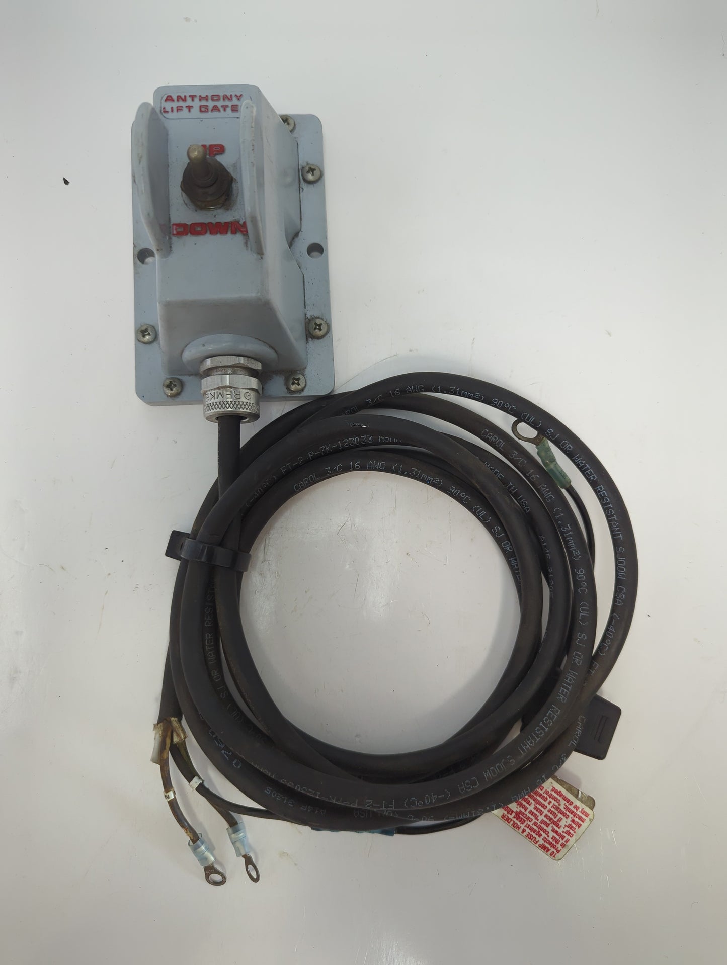 ATU-393 | New Switch, Lift Gate