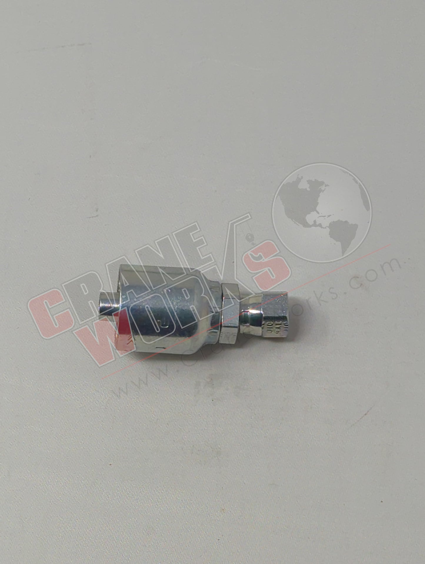 KP81303 | New Parkrimp: Female Swivel 1/4 X 3/8 (10643-4-6)