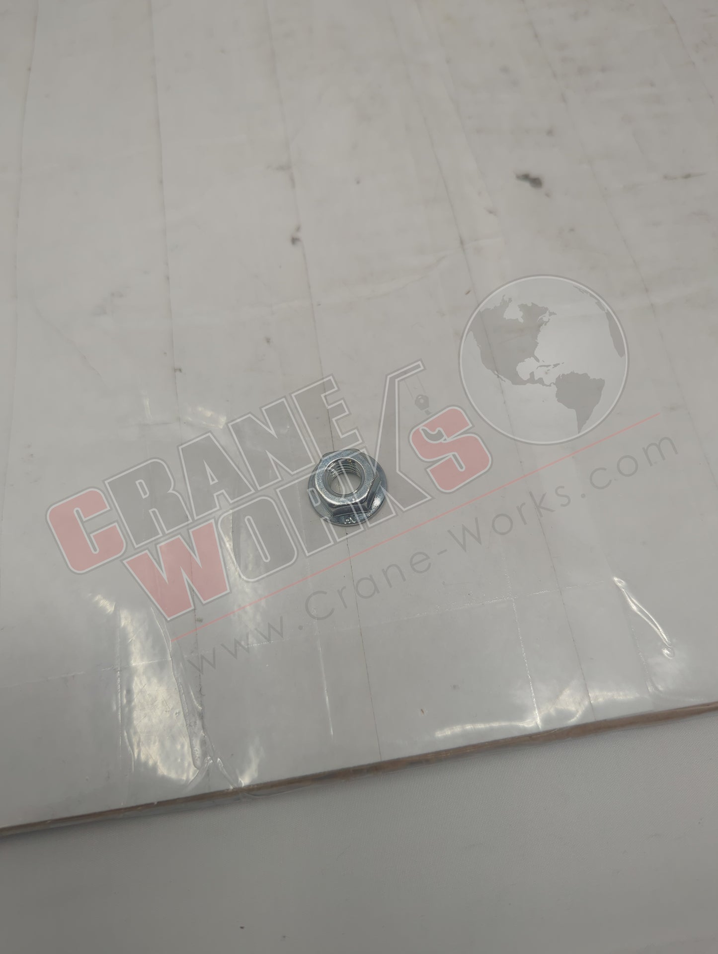 KP61185 | New Spin Locknut Serrated Flng 5/16-18 B/Ox (29873)