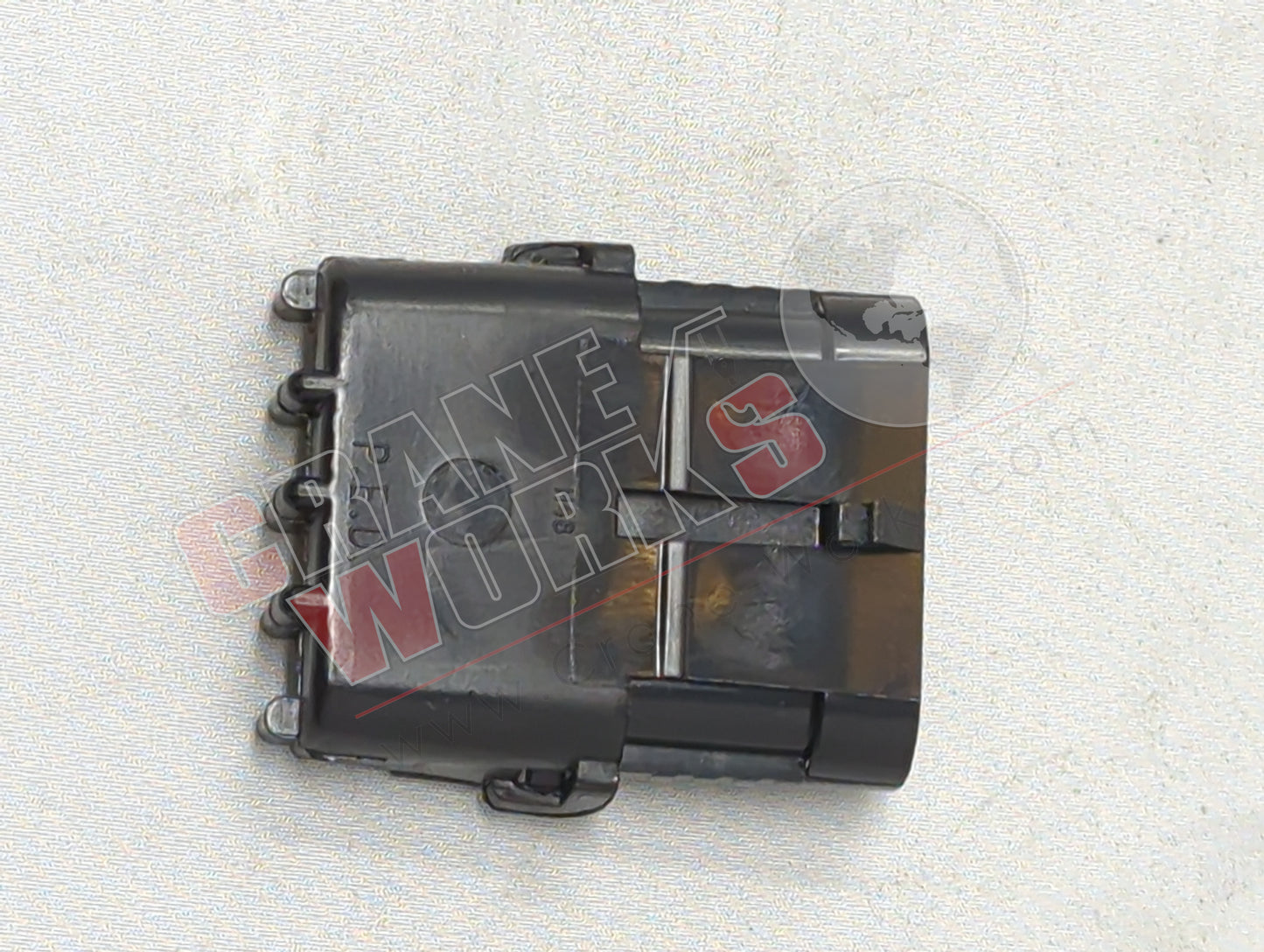 12010974 | New 4 Cavity Male W/P