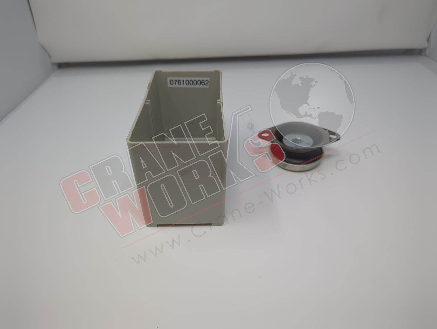 0761000062 | New Motor Mount