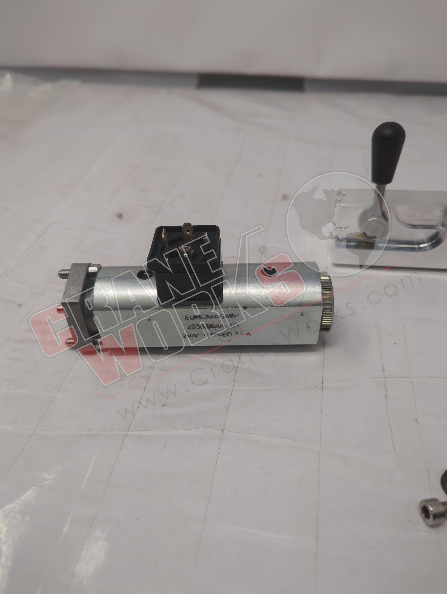 R23100114 | New Push/Pull Magnet