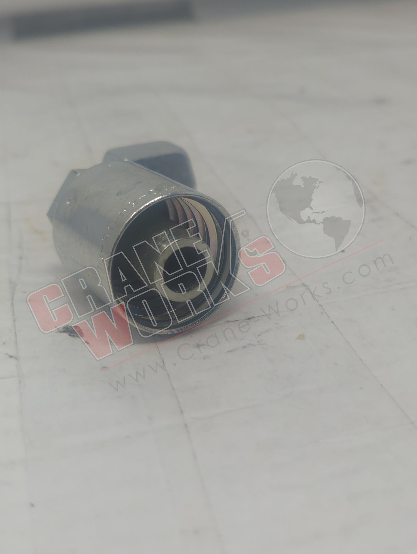 13943-08-10 | New -8X-10 Fem Jic Swv 90El