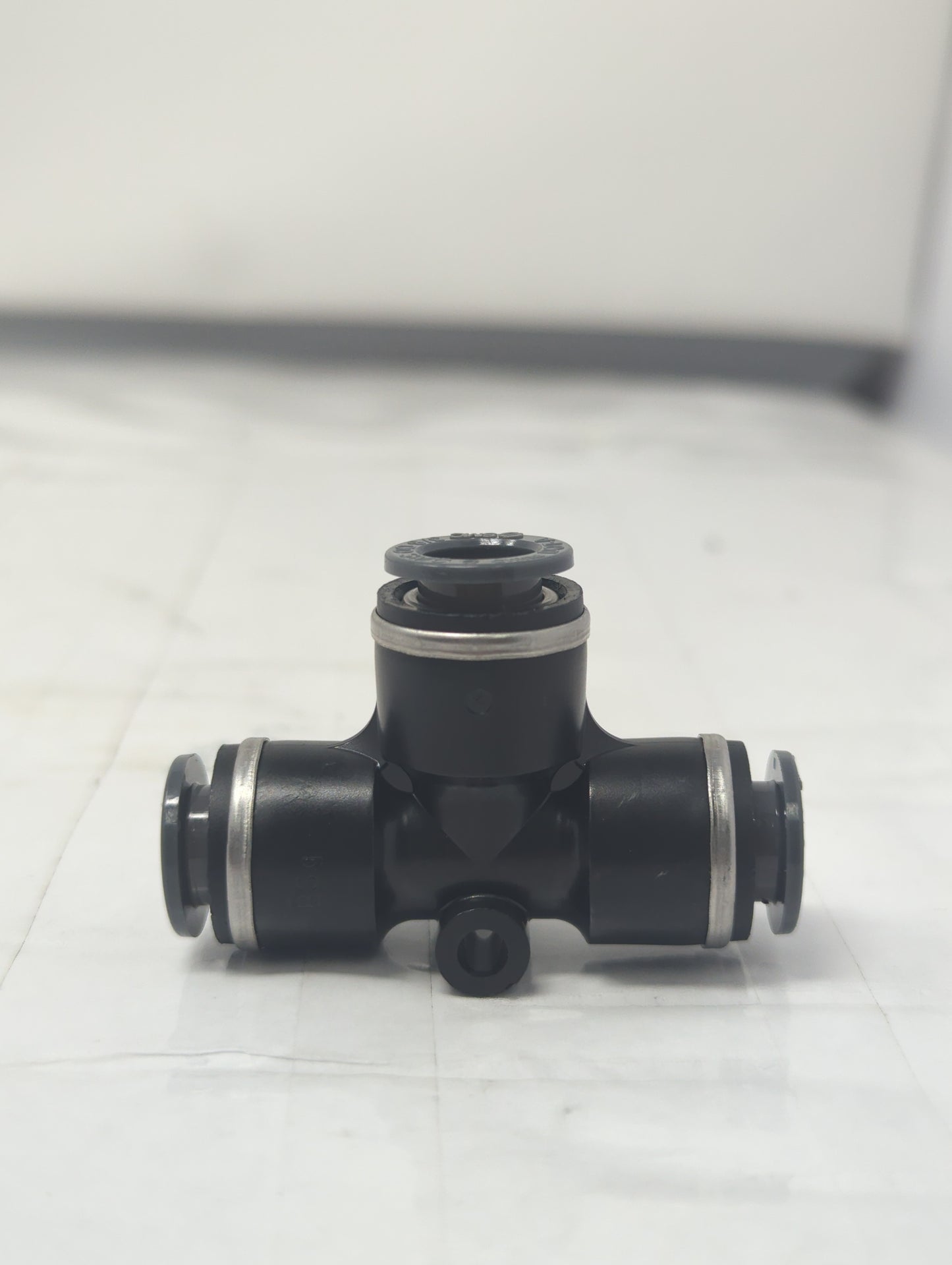 PF-00048 | New Union,Air Brake,3/8",Push-On,Tee (016960)