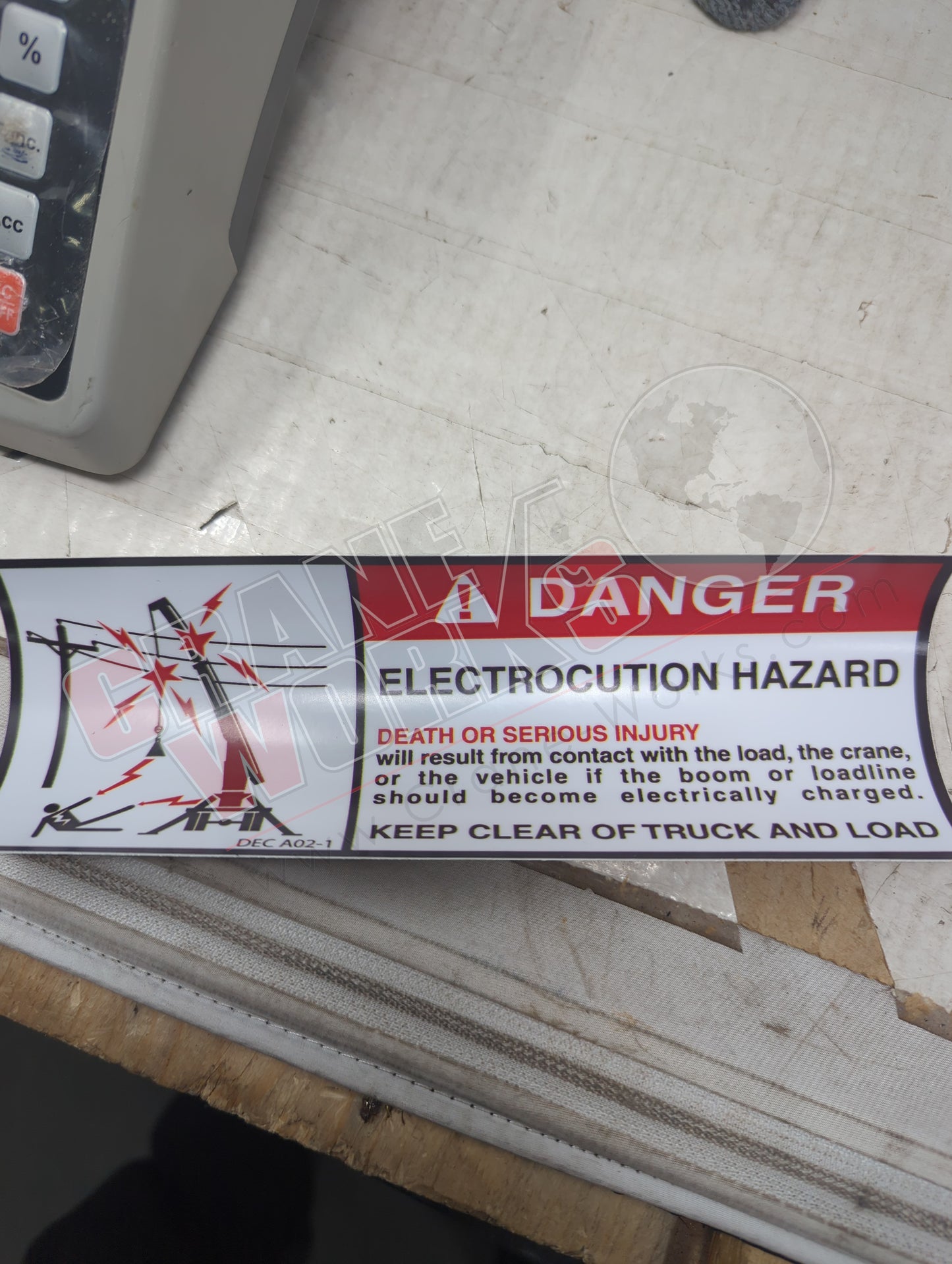 A02-1 | New Electrocution Hazard Str Boom