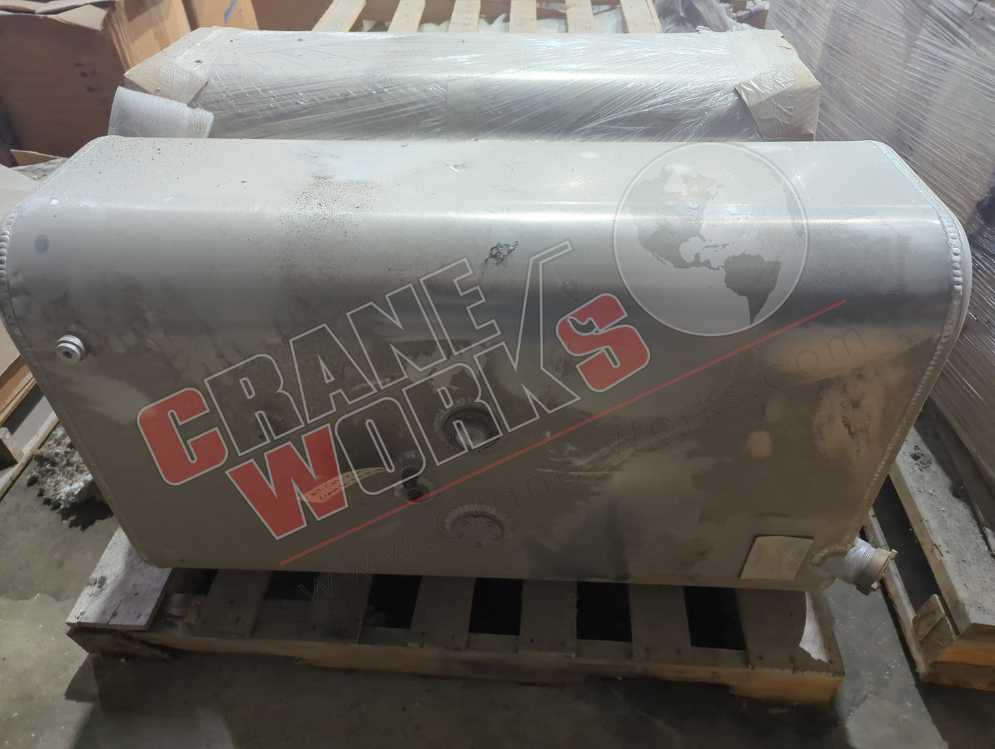 AT-CM-2001 | New 62 Gal Tank W/ Mount Brks