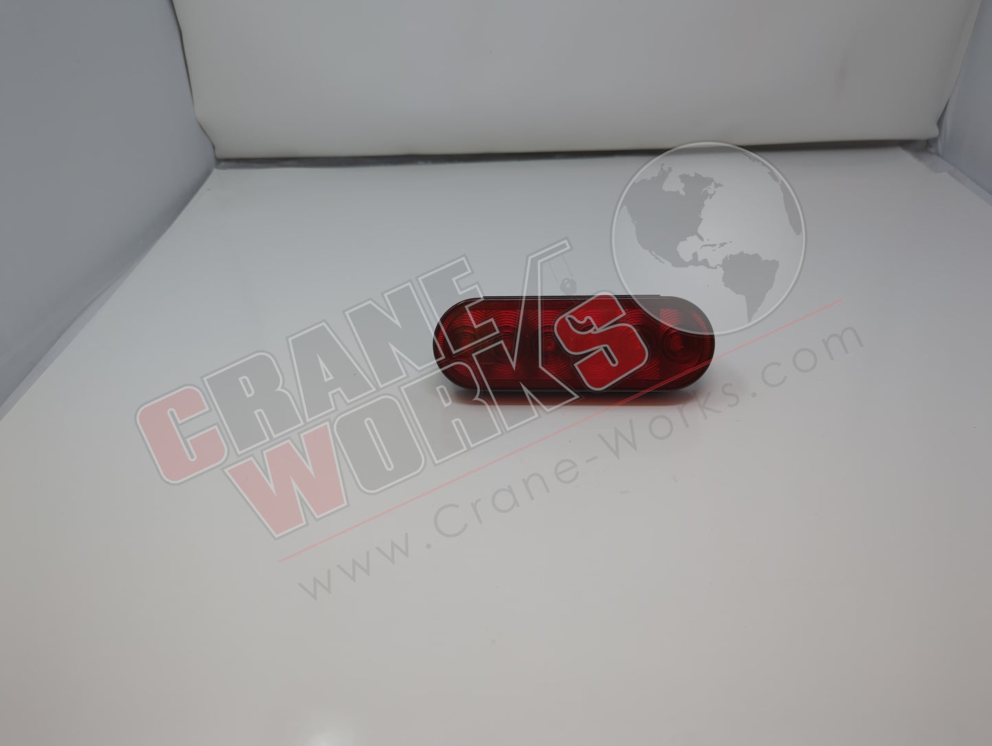 5626156 | New 6In Oval Light, Red