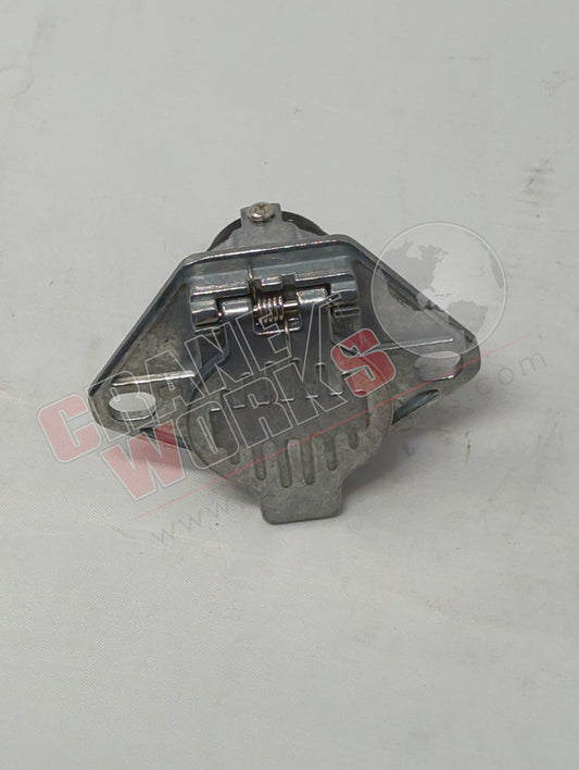 PE27200 | New Receptacle 7 Way