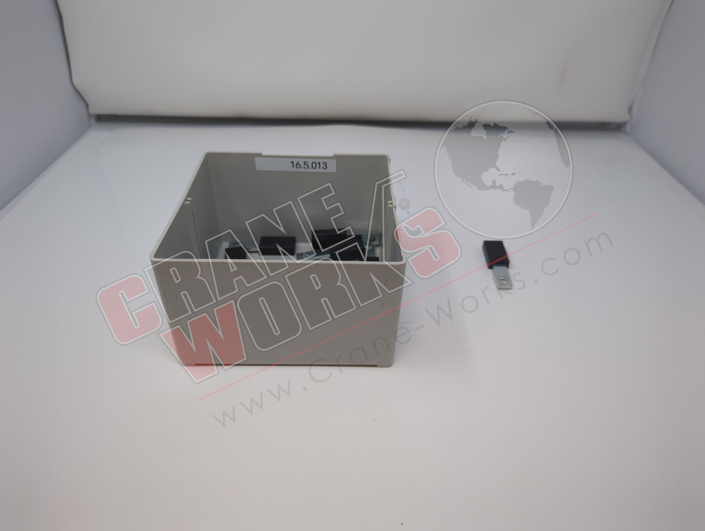 16.5.013 | New Plate