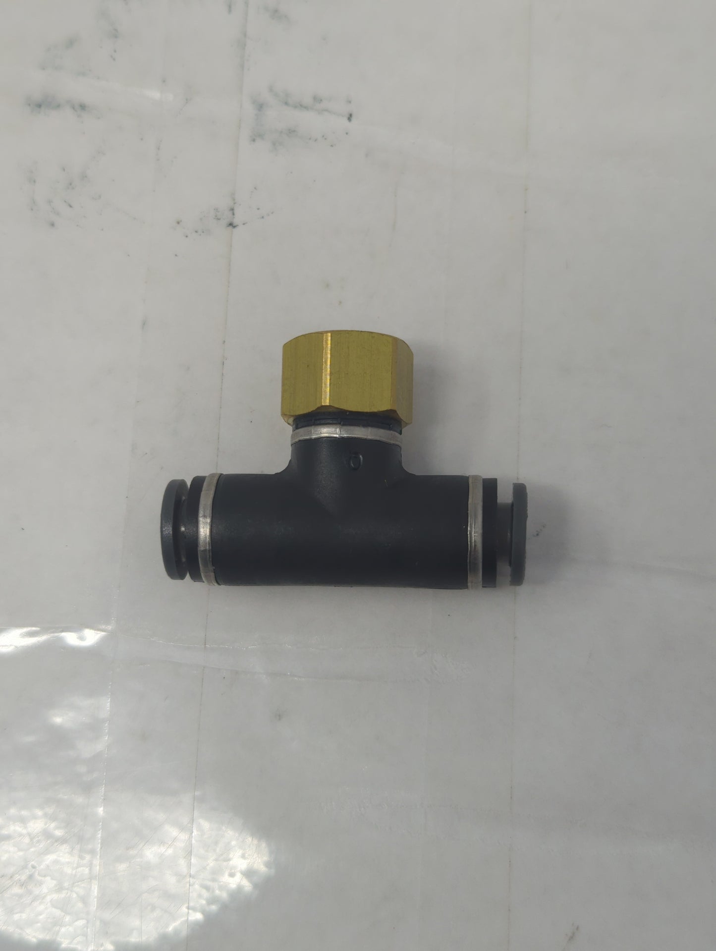 KV2TF07-34 | New 1/4 Ab Branch Tee X F/M 1/8Npt