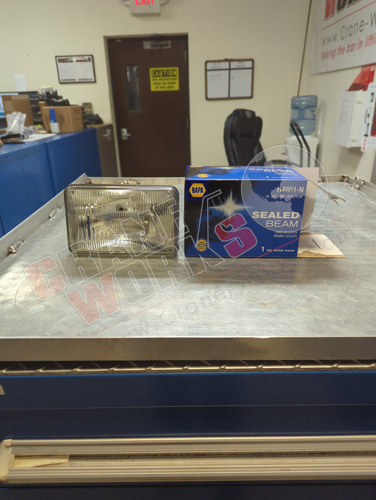 H4651 | New Sealed Beam-High