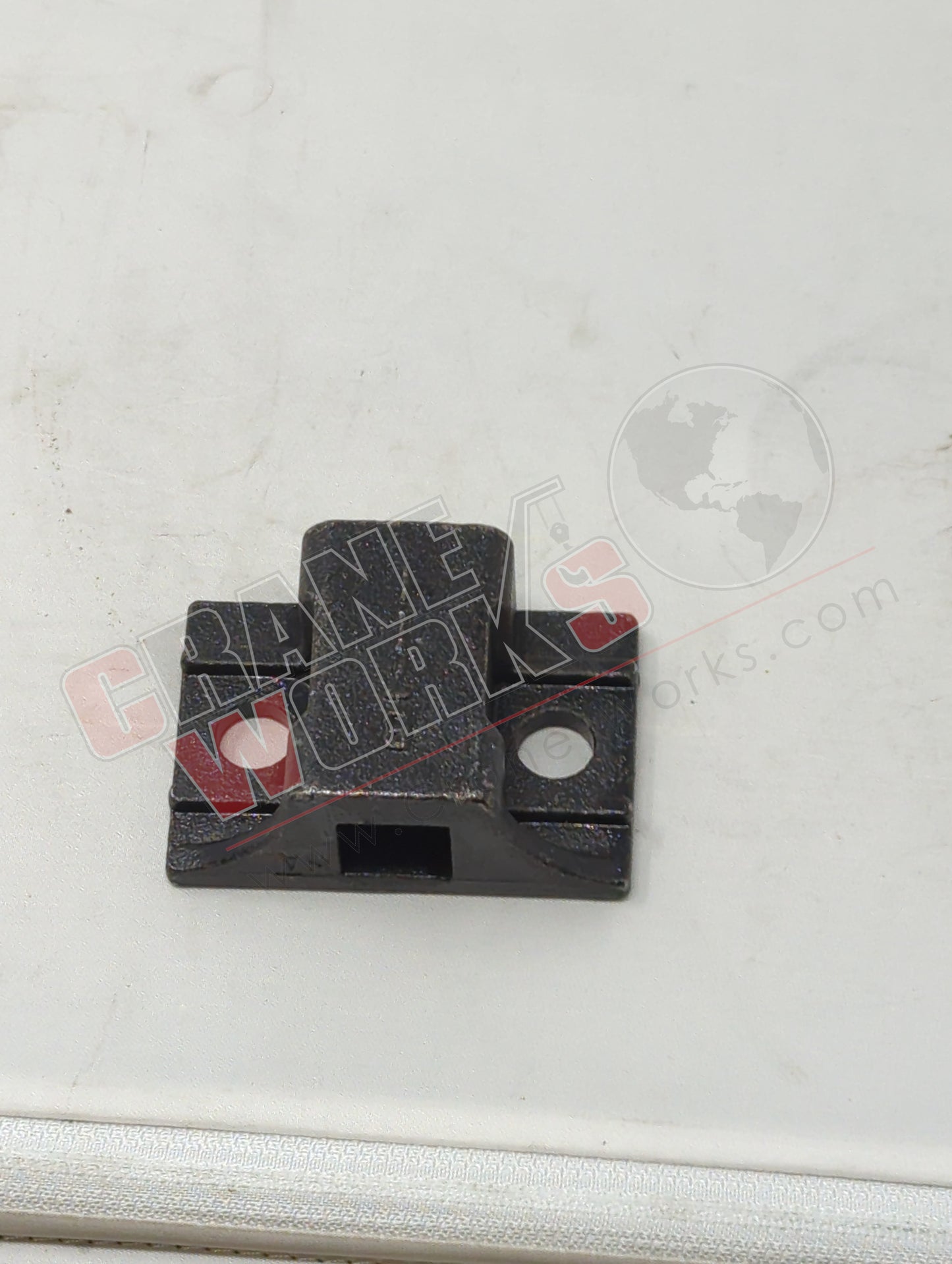 B711 | New Mudflap Hanger Bracket