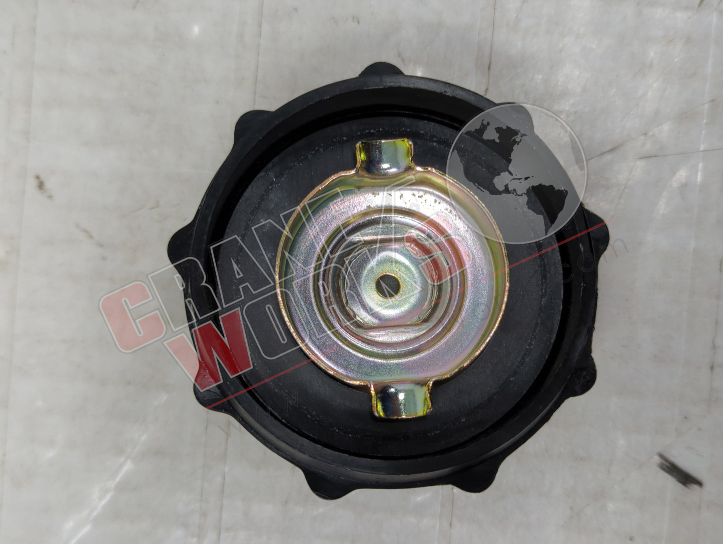 J806421 | New Cap, Fuel 1/4 Turn