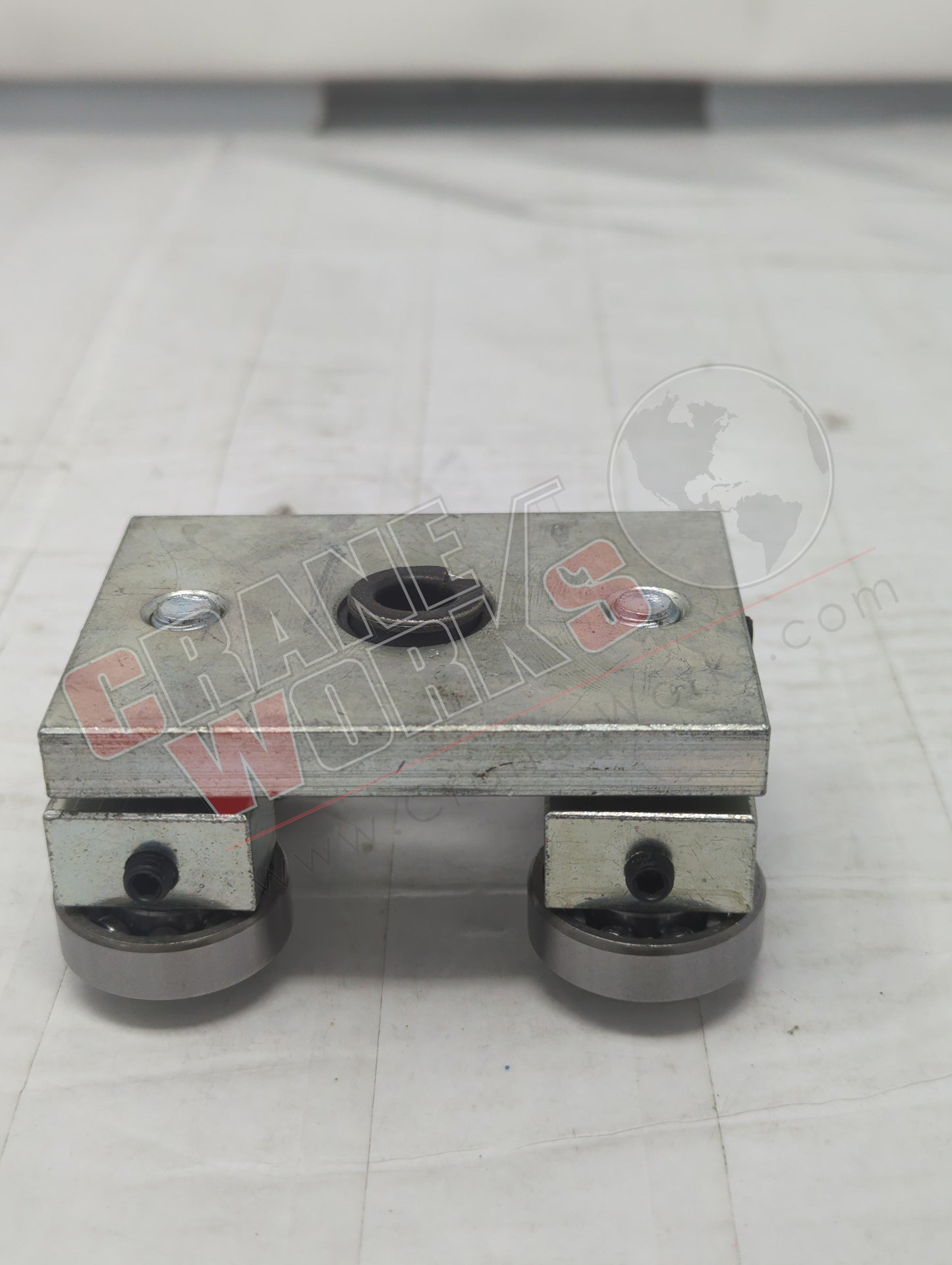 6609821 | New Carrier, Door Roller Guide