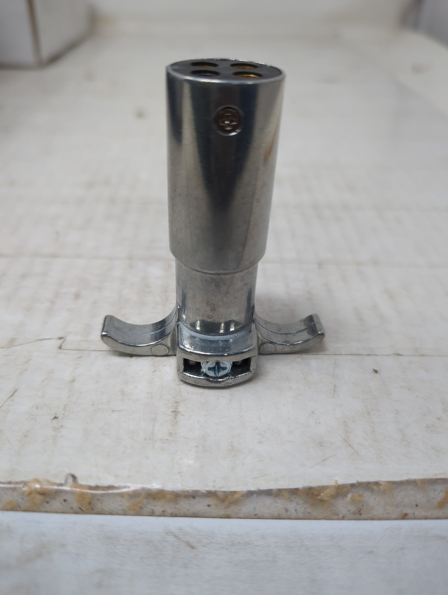 403P | New 4 Pin Round Male Connector