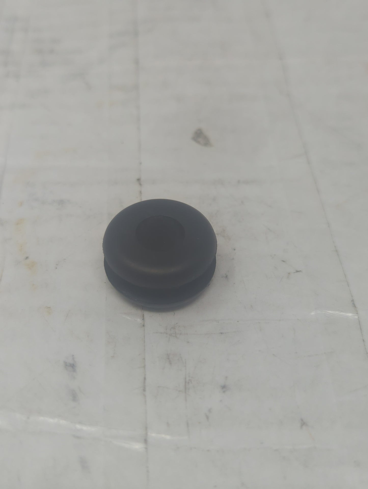 3MRK1 | New Rubber Grommet
