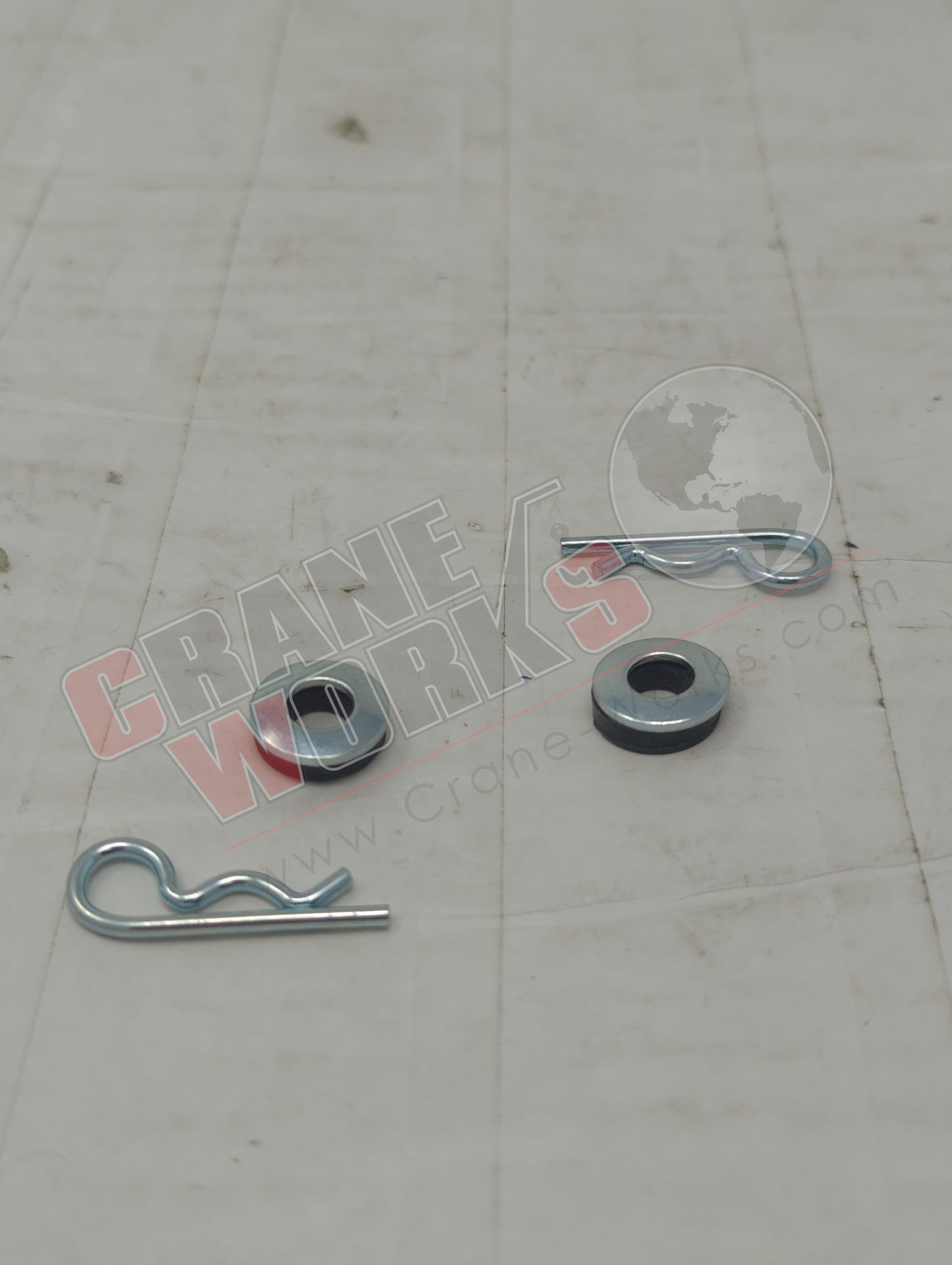 18400-P5 | New Fastner Pk;Bumper W/ Hair Pin