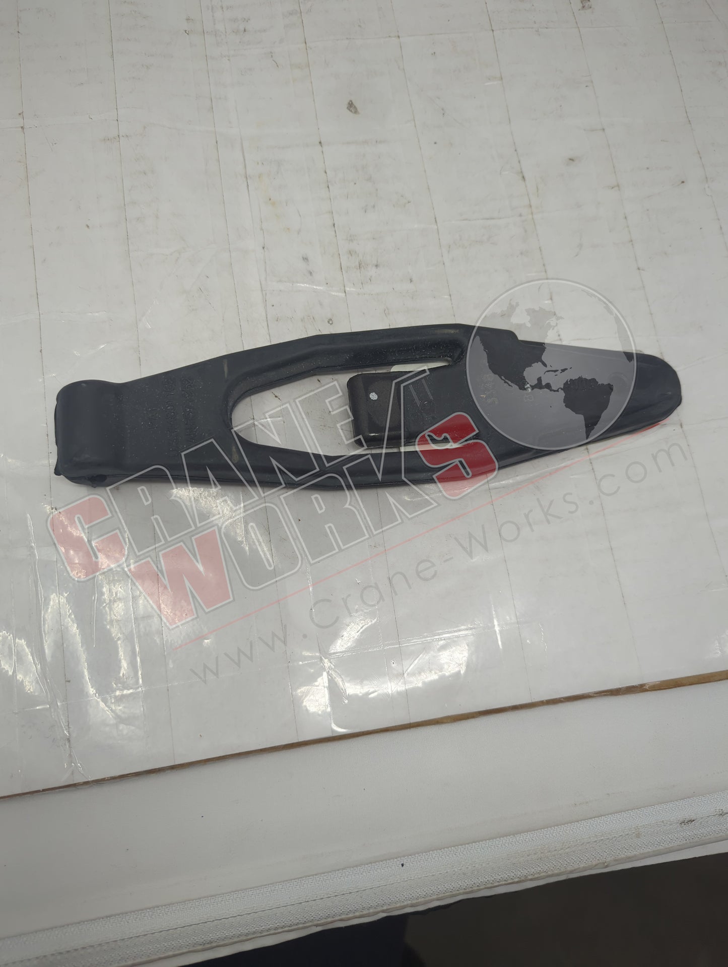 L56-0001 | New Rubber Hood Holdown Latch