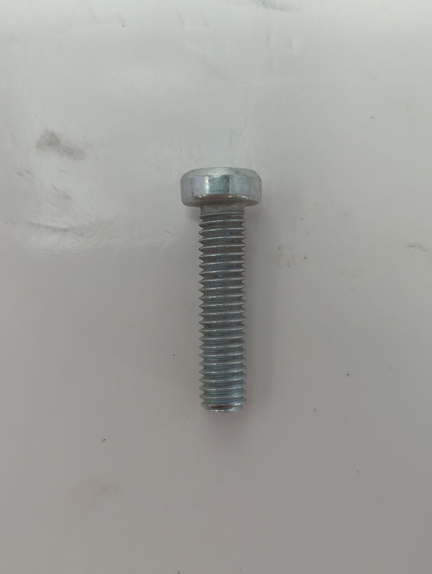 ES 880 | New Screw M06X025 Din7984-8.8