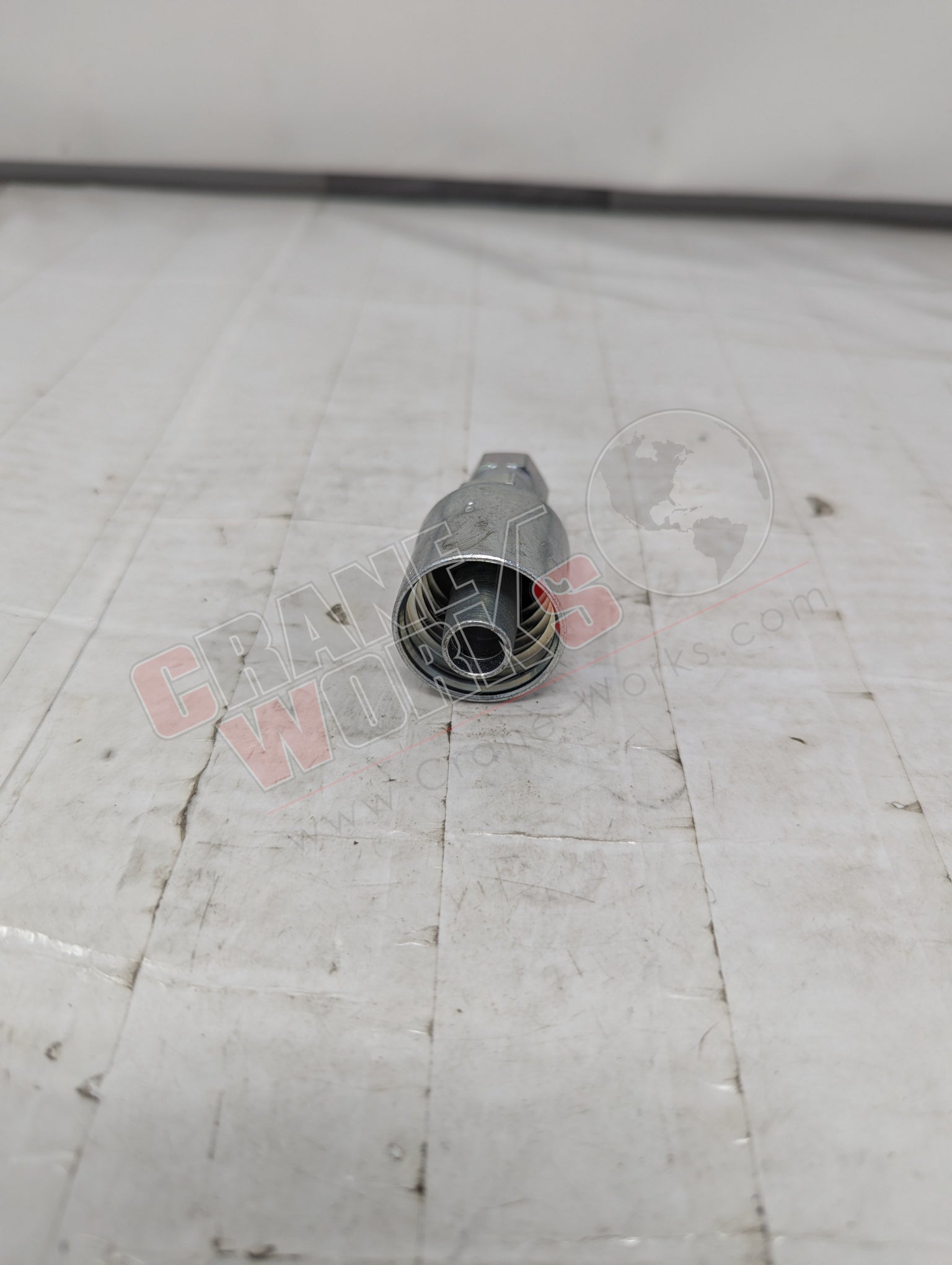 Picture of 10643-6-8, a  New Parkrimp 43  Fm Jic Swvl 3/8" X 1/2", angle 2.