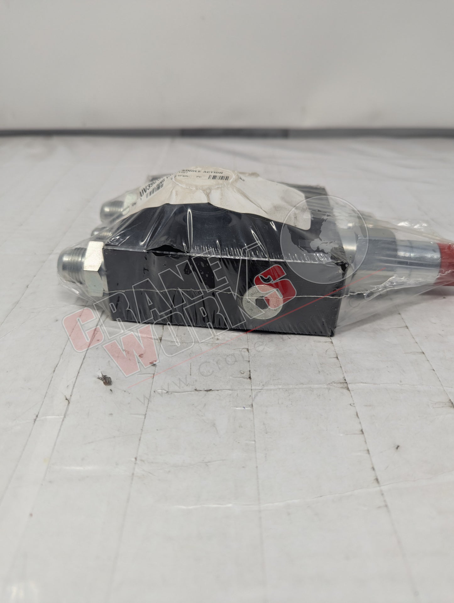 Picture of Uv392Ji, a  New Load Holding Valve Single, angle 3.