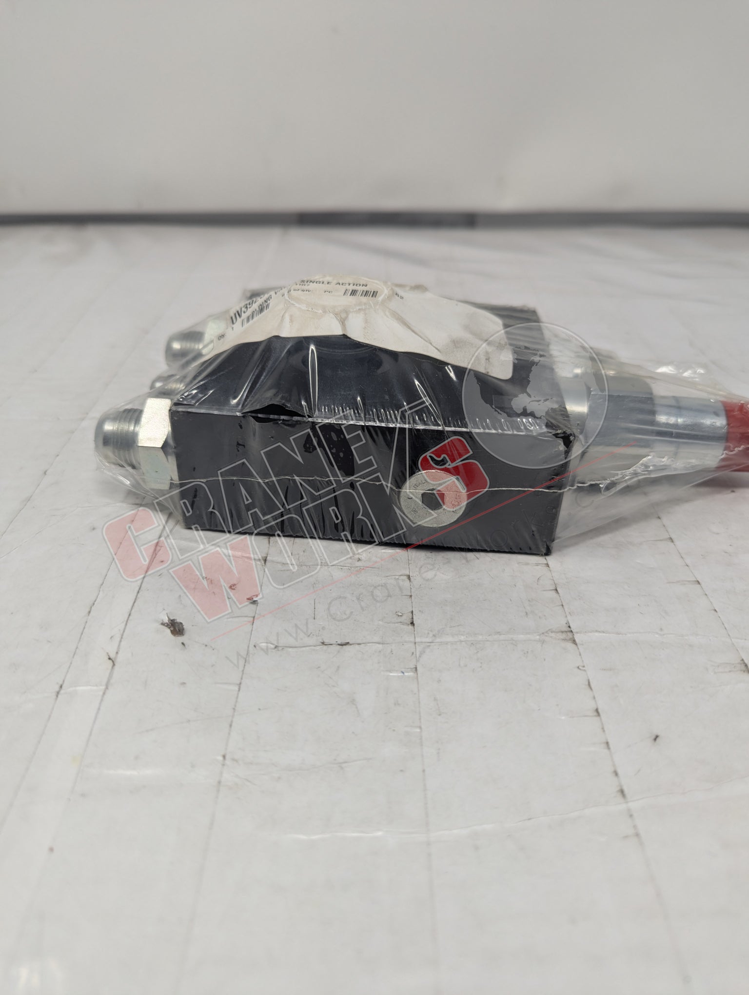 Picture of Uv392Ji, a  New Load Holding Valve Single, angle 3.