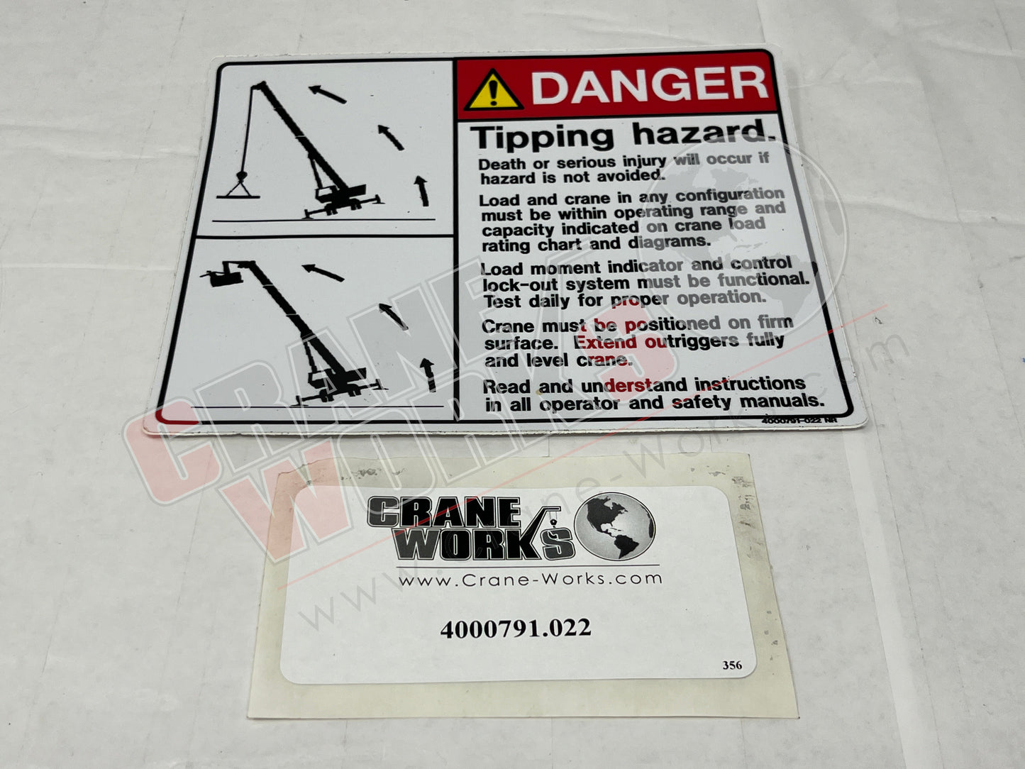 Picture of 4000791.022, DECAL DANGER TIPPING HAZARD