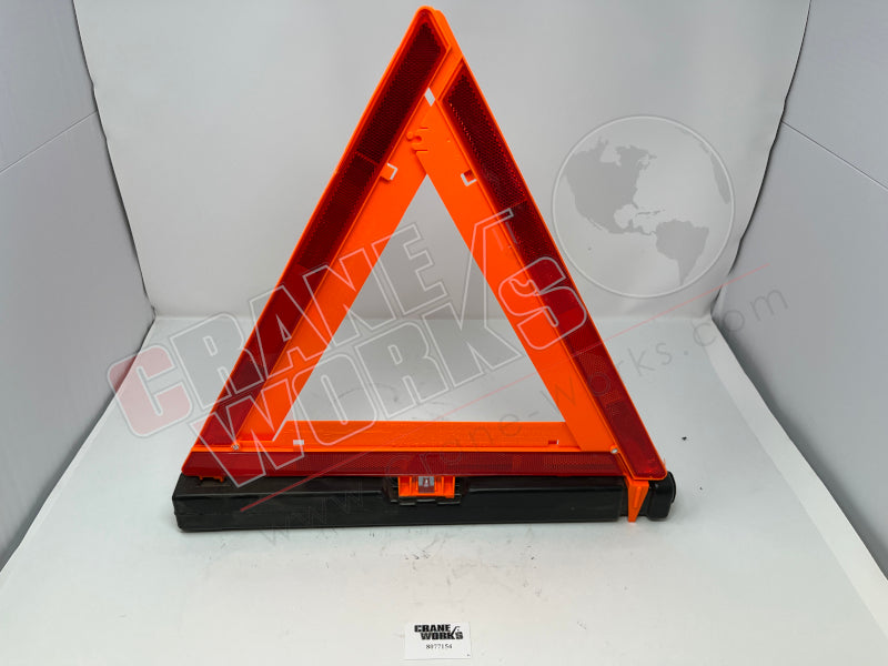 Picture of new warning triangle, second angle.